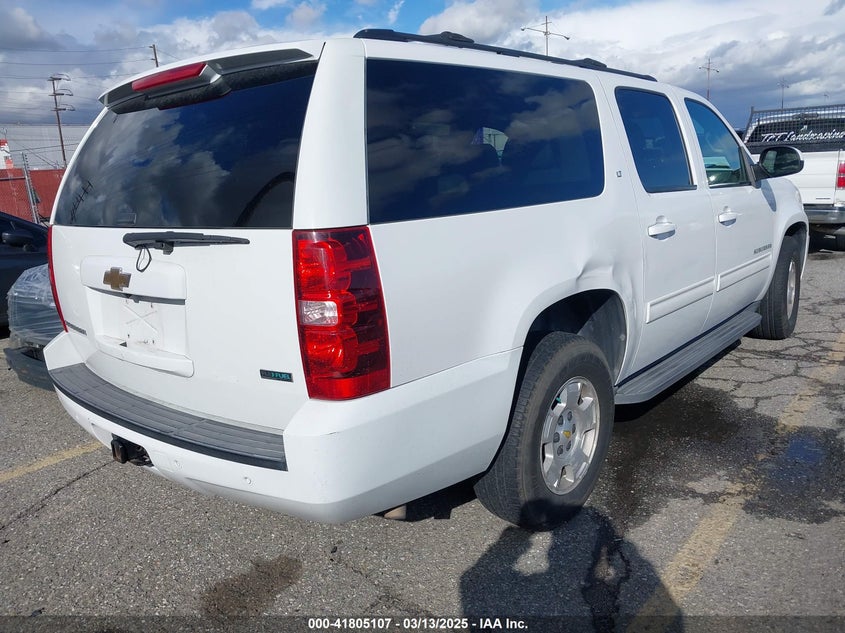 2010 CHEVROLET SUBURBAN VIN: 1GNUCJE05AR210539