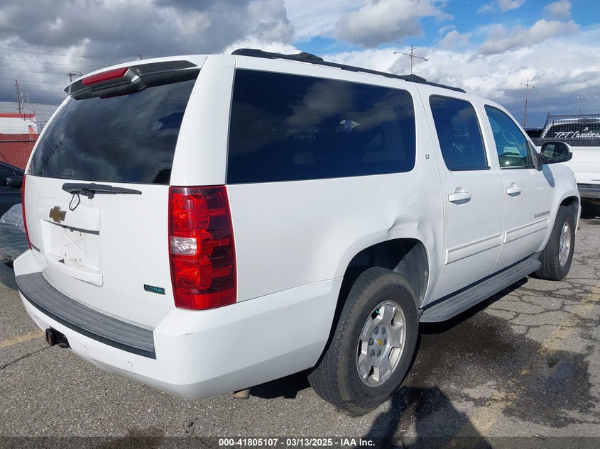 2010 CHEVROLET SUBURBAN VIN: 1GNUCJE05AR210539