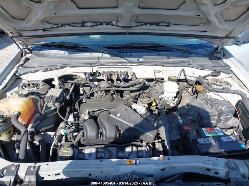 2006 FORD ESCAPE VIN: 1FMCU94156KB98012