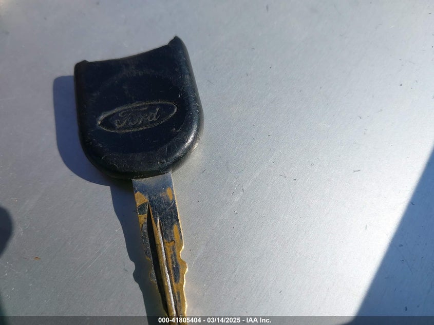 2006 FORD ESCAPE VIN: 1FMCU94156KB98012