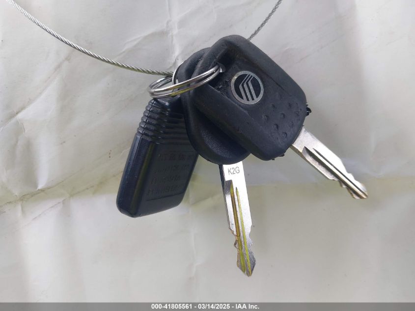 2002 Mercury Sable Gs VIN: 1MEFM50U92A637611 Lot: 41805561