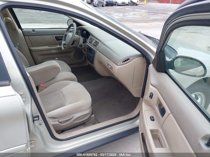 2007 FORD TAURUS VIN: 1FAFP53U27A110267