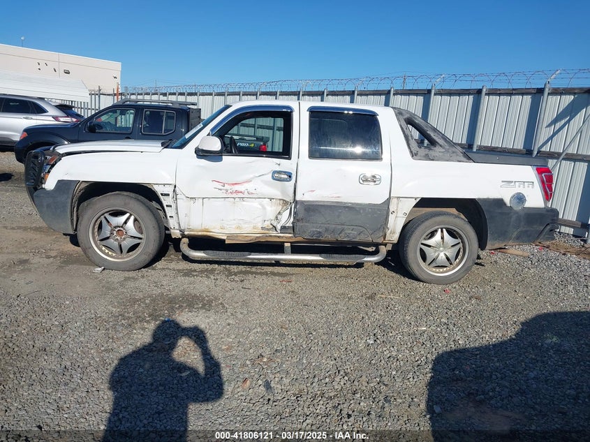 2003 Chevrolet Avalanche 1500 VIN: 3GNEC13T33G152631 Lot: 41806121