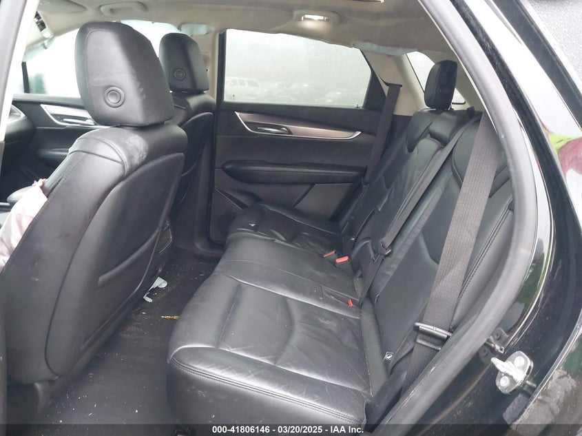 2019 CADILLAC XT5 VIN: 1GYKNFRS8KZ239015