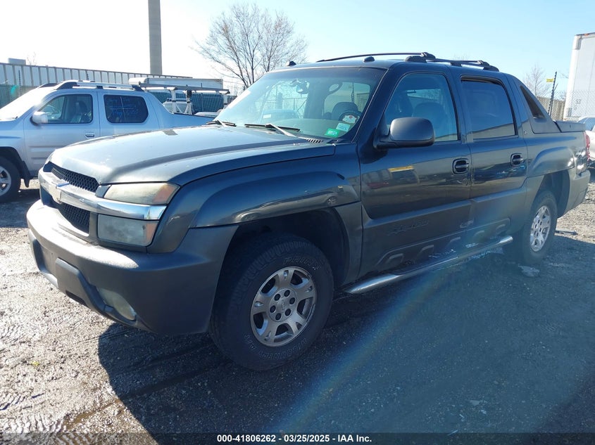 3GNEK12Z55G159141 2005 CHEVROLET AVALANCHE photo no. 2