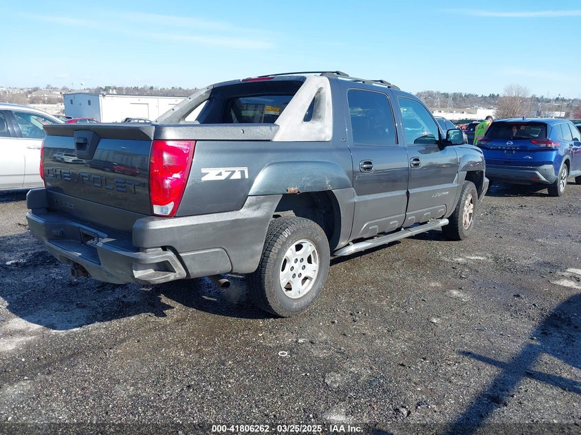3GNEK12Z55G159141 2005 CHEVROLET AVALANCHE photo no. 4