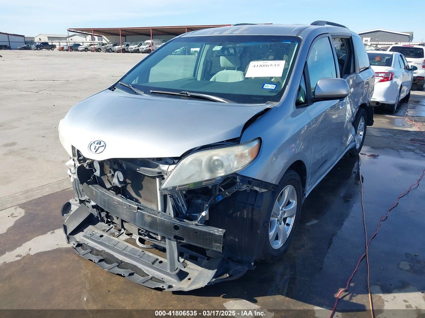 2013 TOYOTA SIENNA VIN: 5TDKK3DCXDS350991