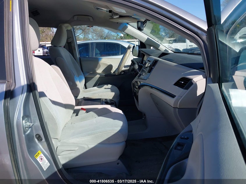 2013 TOYOTA SIENNA VIN: 5TDKK3DCXDS350991