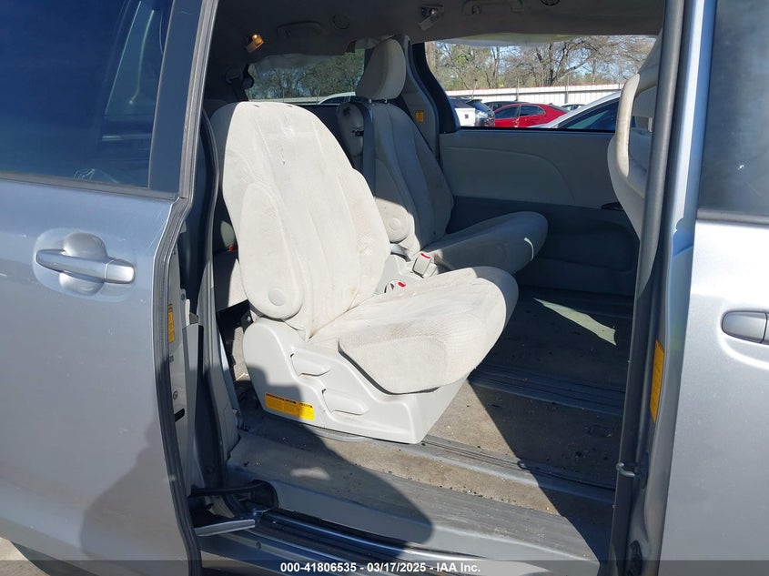 2013 TOYOTA SIENNA VIN: 5TDKK3DCXDS350991