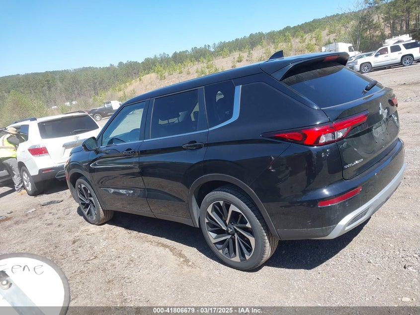2024 Mitsubishi Outlander Se 2.5 S-Awc/Se Black Edition S-Awc/Se Black Edition W/Pano Roof/Se Ralliart S-Awc VIN: JA4J4VA85RZ085432 Lot: 41806679