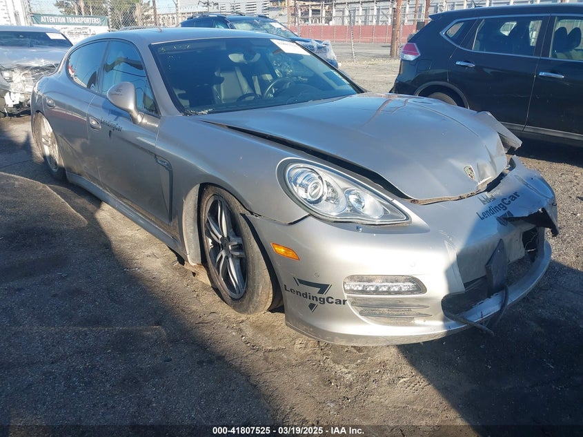 2011 PORSCHE PANAMERA VIN: WP0AA2A78BL021432