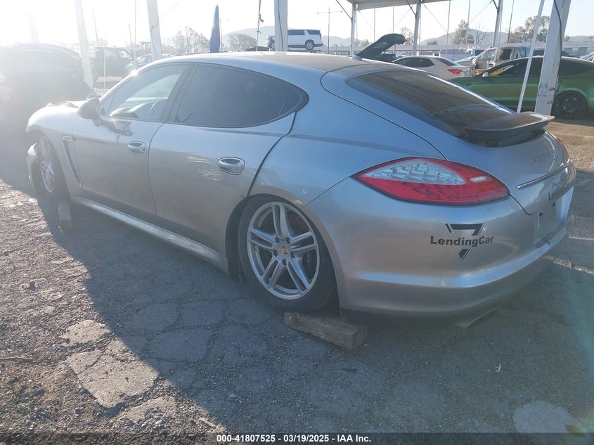 2011 PORSCHE PANAMERA VIN: WP0AA2A78BL021432