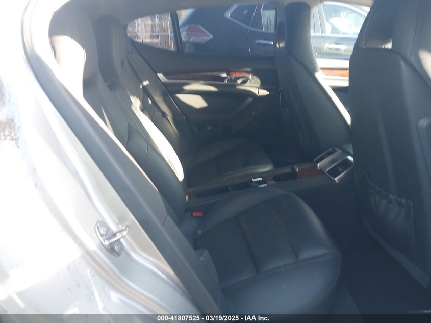2011 PORSCHE PANAMERA VIN: WP0AA2A78BL021432