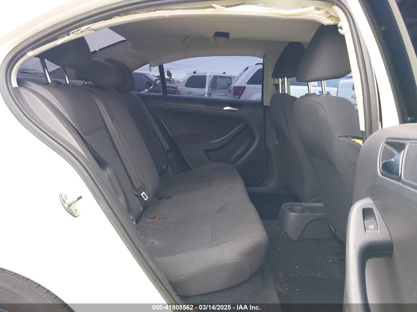 2011 Volkswagen Jetta 2.0L S VIN: 3VW2K7AJ1BM331976 Lot: 41808562