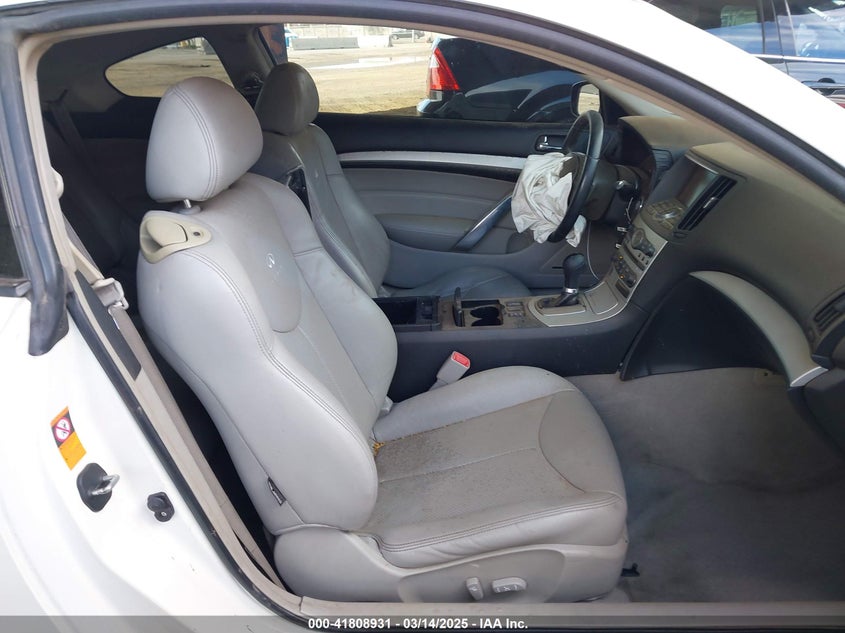 2008 INFINITI G37 VIN: JNKCV64E28M101468