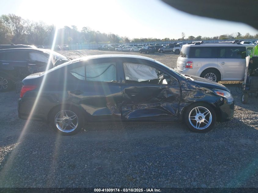 2016 Nissan Versa 1.6 S VIN: 3N1CN7AP1GL853557 Lot: 41809174