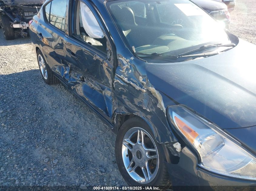 2016 Nissan Versa 1.6 S VIN: 3N1CN7AP1GL853557 Lot: 41809174