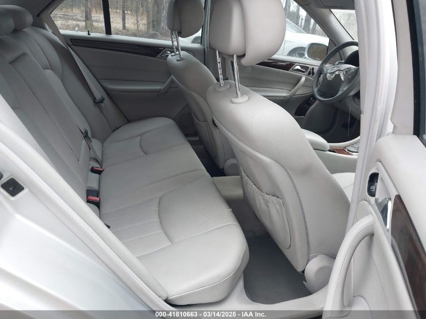 2007 Mercedes-Benz C 280 Luxury 4Matic VIN: WDBRF92H57F870636 Lot: 41810663