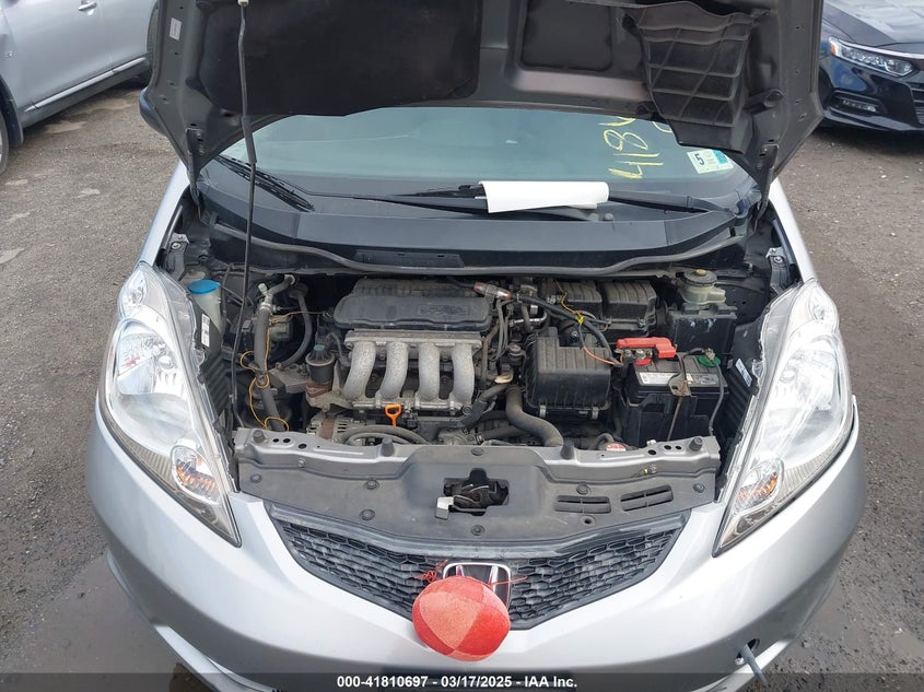 2009 HONDA FIT VIN: JHMGE88229S071253
