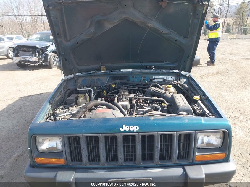 1998 Jeep Cherokee Classic/Limited/Sport VIN: 1J4FJ68S2WL136129 Lot: 41810918