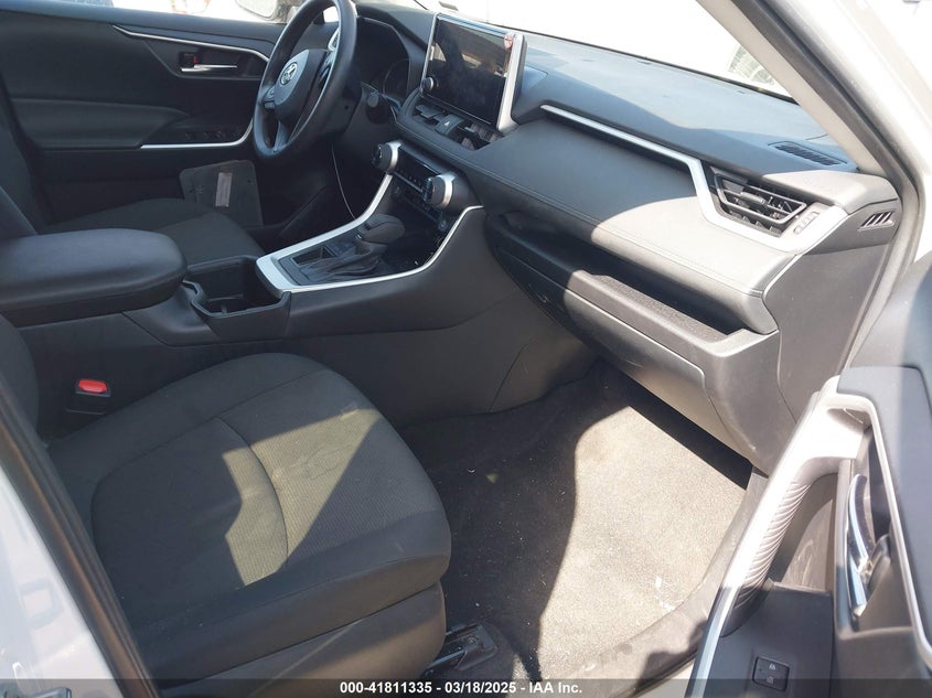 2024 TOYOTA RAV4 VIN: 2T3W1RFVXRW325990
