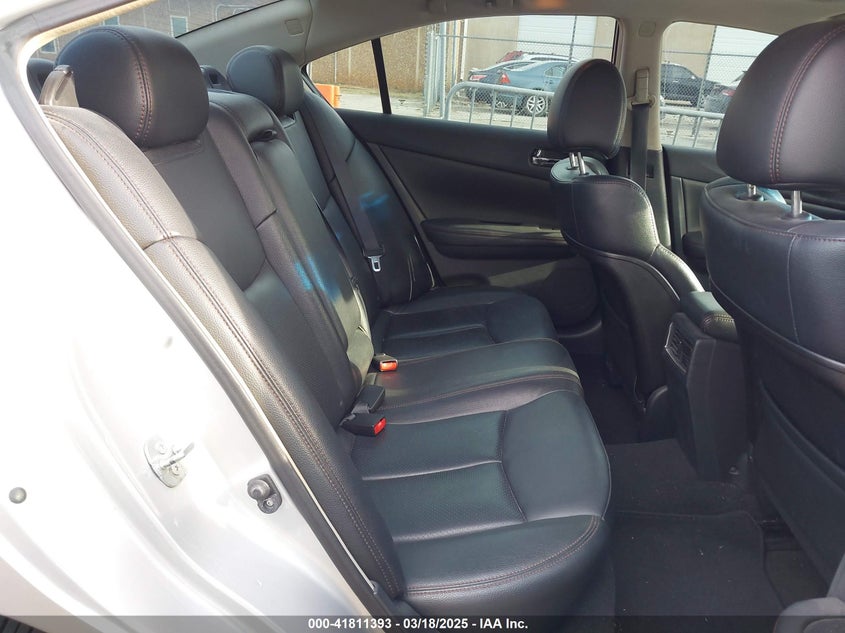 2011 NISSAN MAXIMA VIN: 1N4AA5APXBC811984