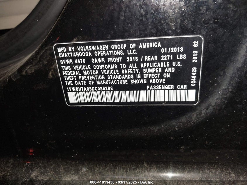 2013 VOLKSWAGEN PASSAT VIN: 1VWBH7A38DC085268