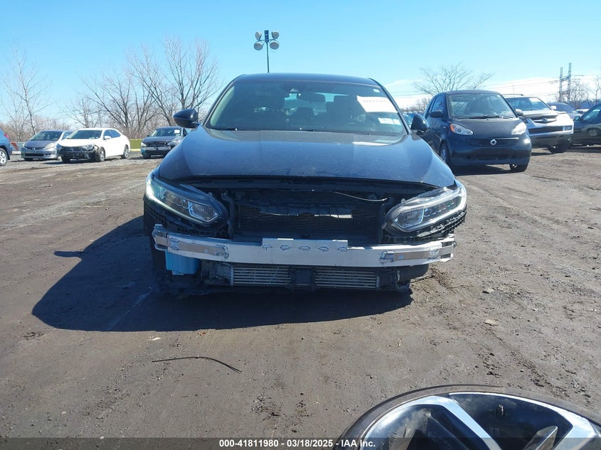 2019 HONDA ACCORD VIN: 1HGCV1F36KA142258