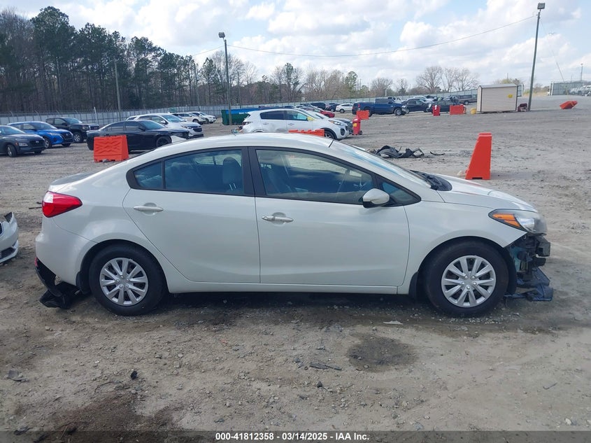 2015 KIA FORTE LX - KNAFK4A68F5364092