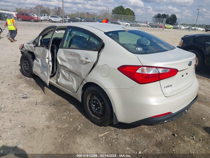 2015 KIA FORTE LX - KNAFK4A68F5364092