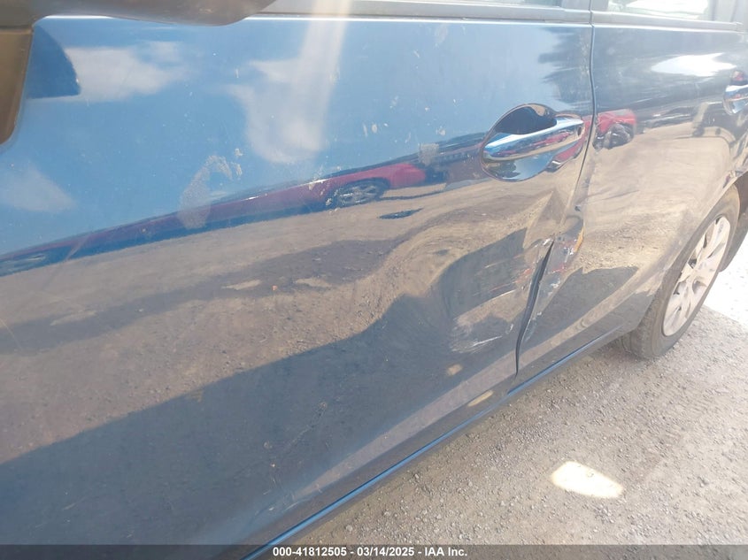 2012 HONDA CIVIC VIN: 2HGFB2F53CH545615