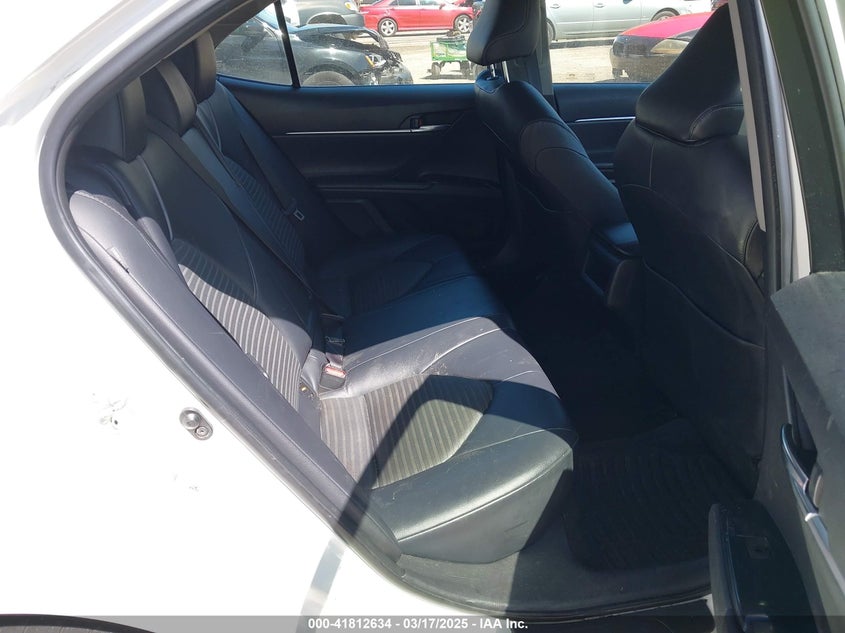 2018 TOYOTA CAMRY VIN: JTNB11HK2J3000269