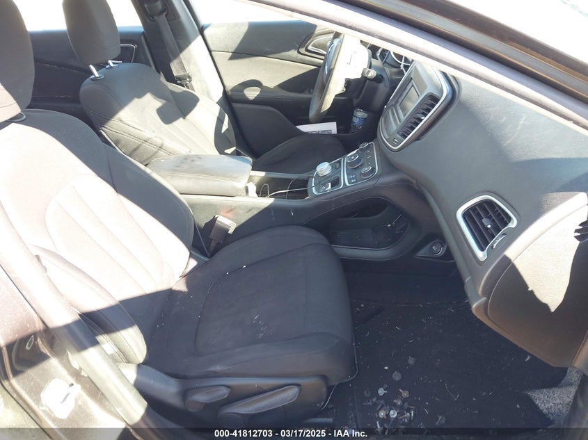 2016 CHRYSLER 200 VIN: 1C3CCCAB2GN171937