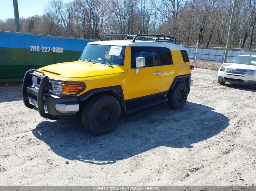2007 TOYOTA FJ CRUISER VIN: JTEBU11F270014820