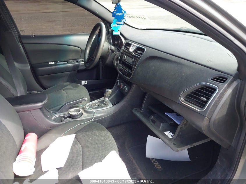 2011 CHRYSLER 200 VIN: 1C3BC4FBXBN599547