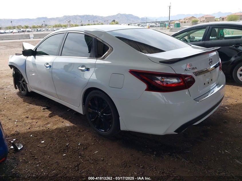 2017 NISSAN ALTIMA VIN: 1N4AL3AP5HN358644