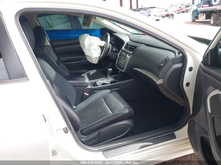 2017 NISSAN ALTIMA VIN: 1N4AL3AP5HN358644