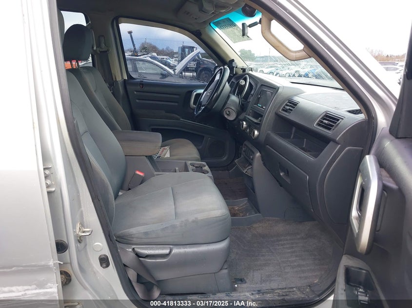 2008 HONDA RIDGELINE VIN: 2HJYK16228H517329