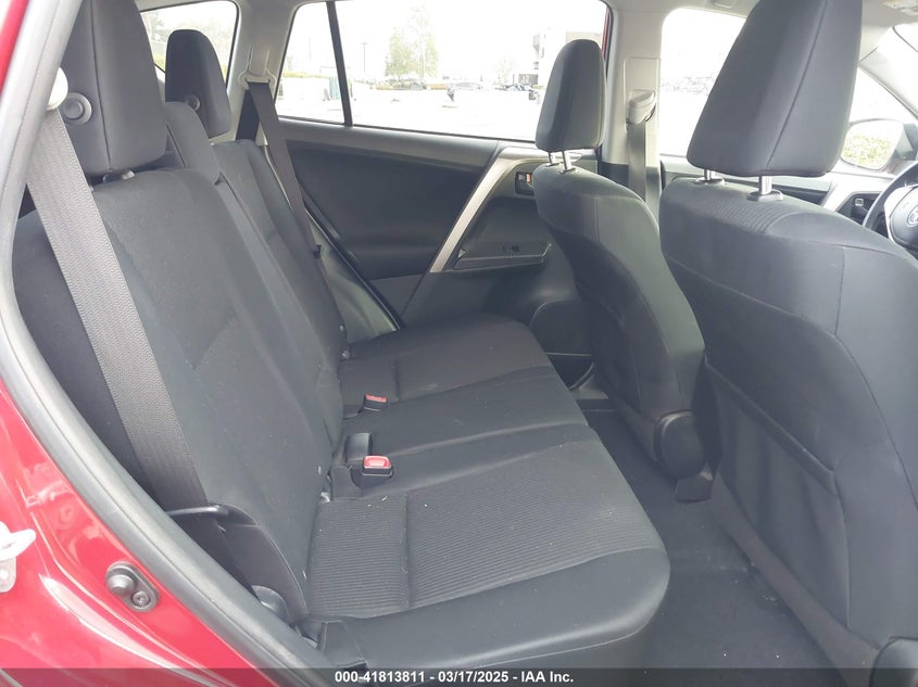 2014 TOYOTA RAV4 LE - JTMZFREV2EJ021870