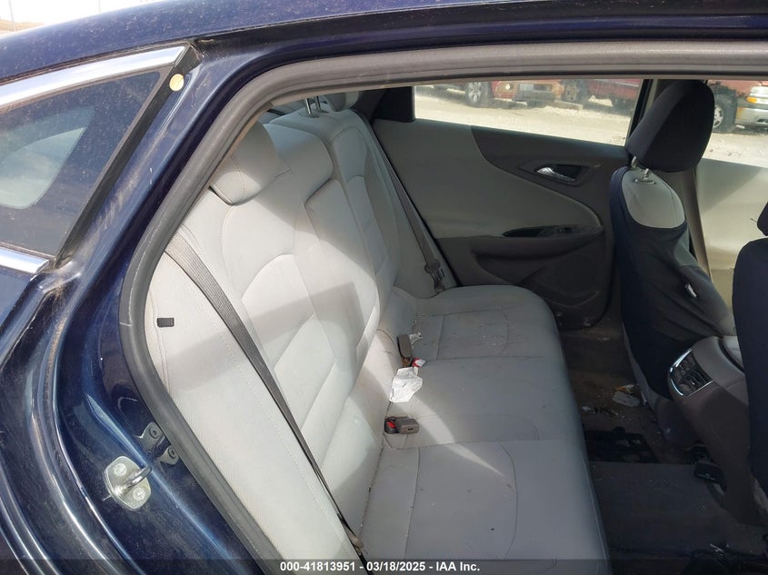 2016 CHEVROLET MALIBU VIN: 1G1ZE5ST8GF217423