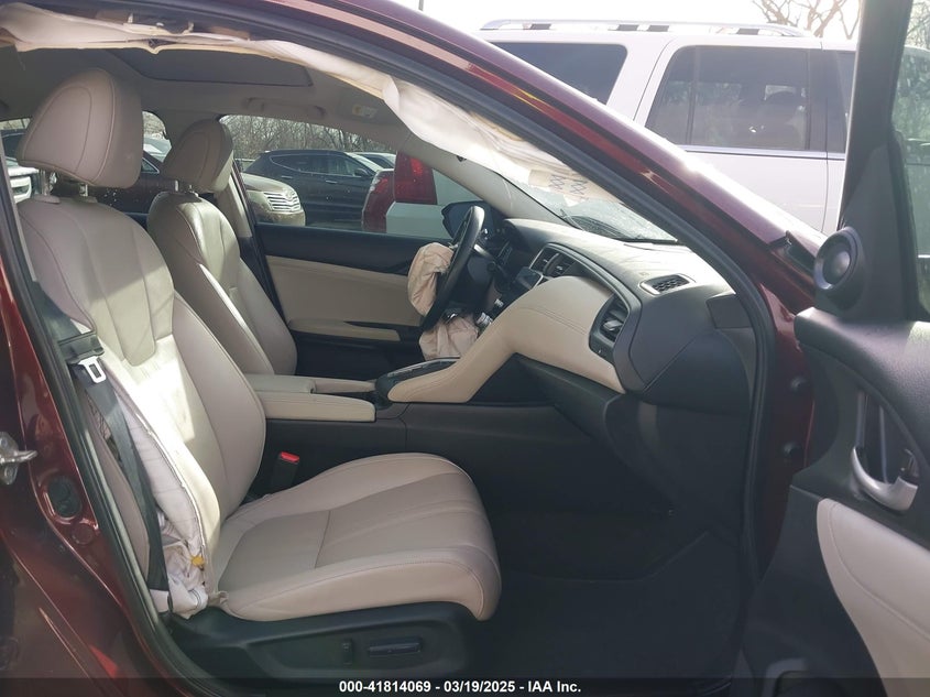2019 HONDA INSIGHT VIN: 19XZE4F95KE020308