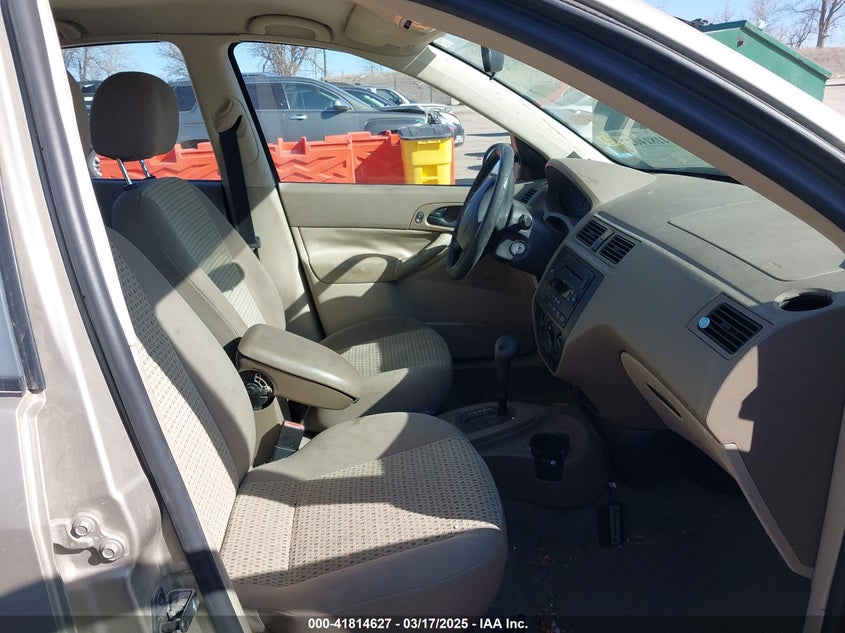 2007 FORD FOCUS VIN: 1FAFP34N47W298854