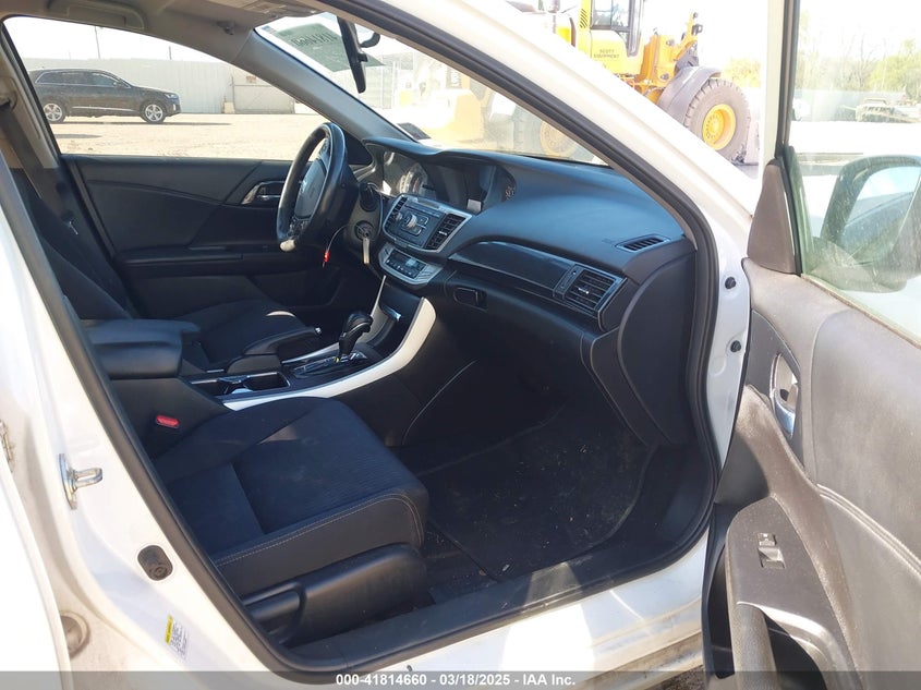 2015 HONDA ACCORD VIN: 1HGCR2F58FA043555