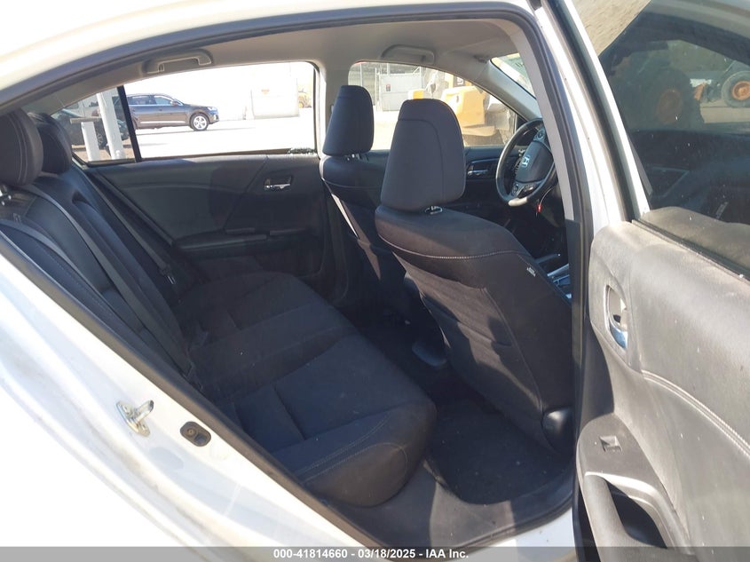 2015 HONDA ACCORD VIN: 1HGCR2F58FA043555