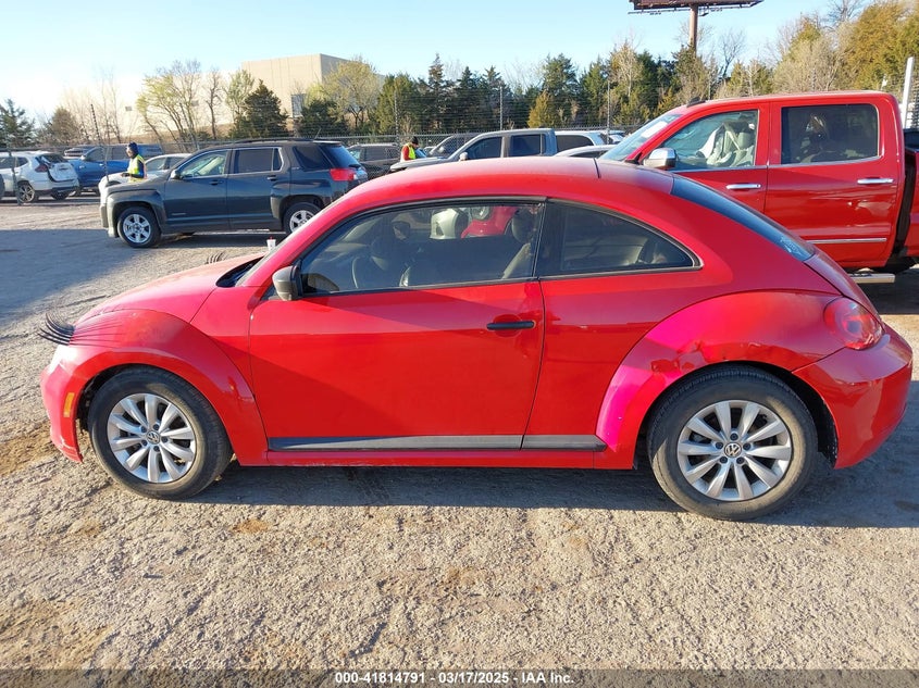 2015 VOLKSWAGEN BEETLE VIN: 3VWF17AT9FM627923
