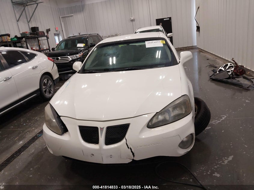 2008 PONTIAC GRAND PRIX VIN: 2G2WP552X81132815