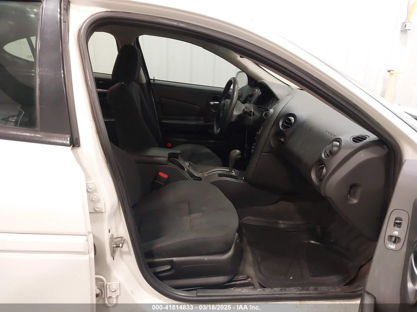 2008 PONTIAC GRAND PRIX VIN: 2G2WP552X81132815