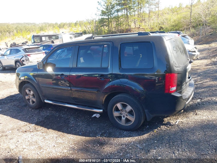 2011 HONDA PILOT VIN: 5FNYF3H52BB001948