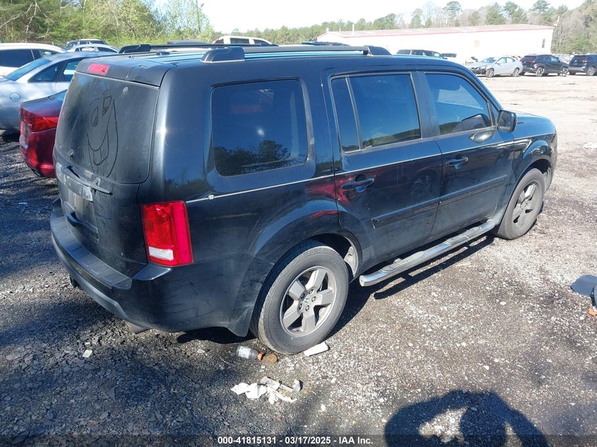 2011 HONDA PILOT VIN: 5FNYF3H52BB001948