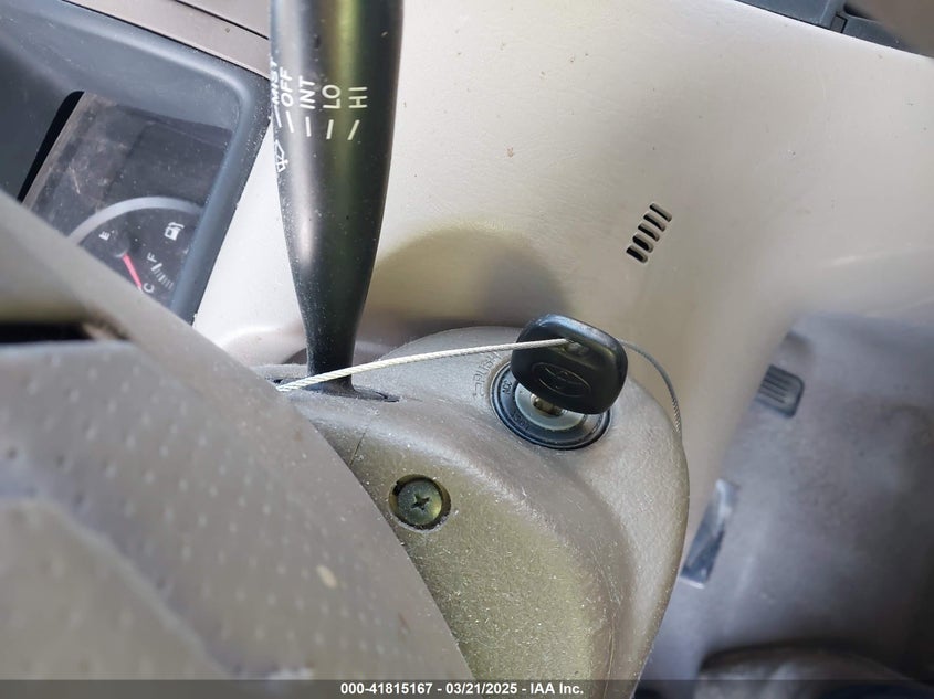 2008 TOYOTA COROLLA VIN: 1NXBR32E48Z024276